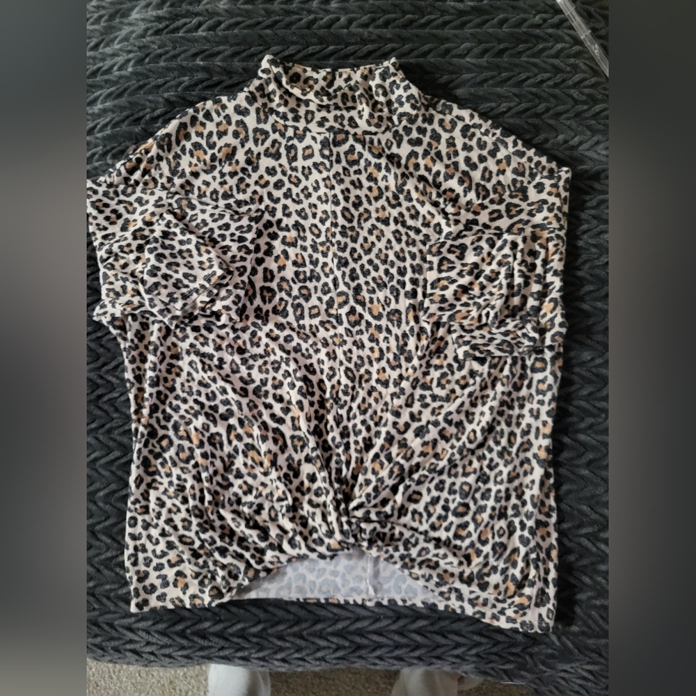 J LO XXL Leopard Print Long Sleeve Mock Neck Top With Twist Front. Worn Once!